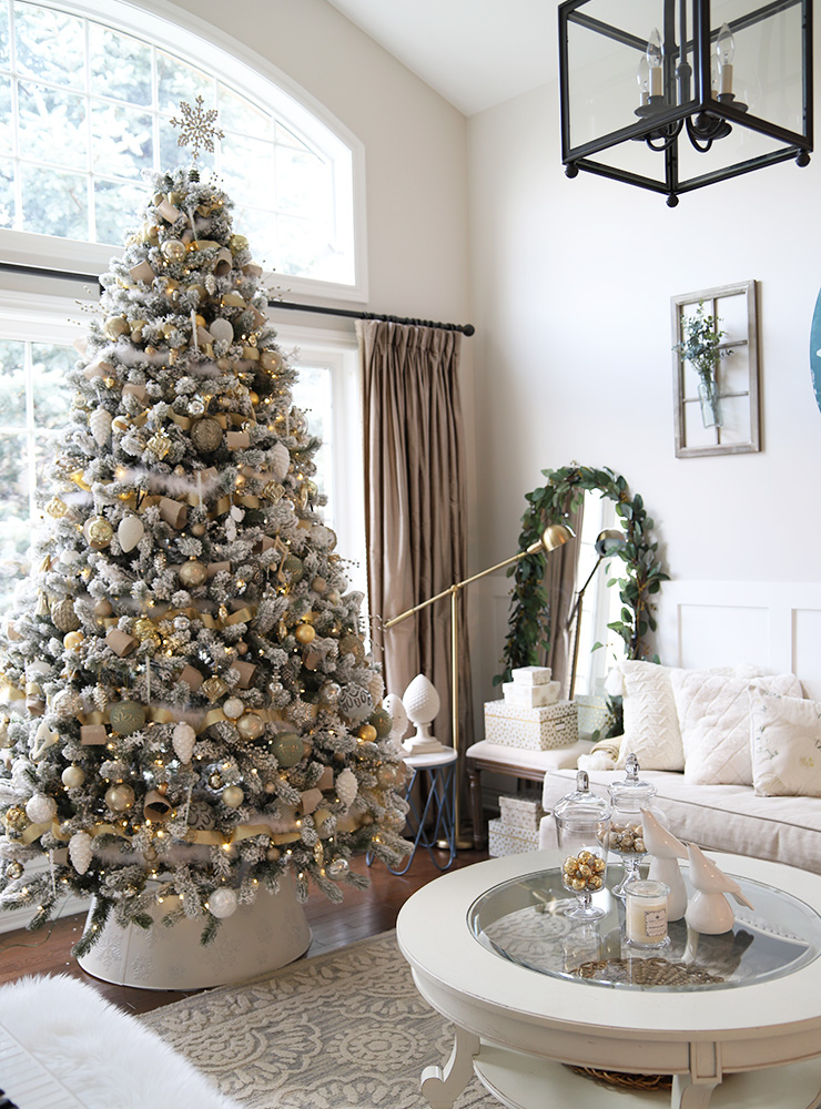 Elegant Gold Christmas Tree Decor - Willow Bloom Home